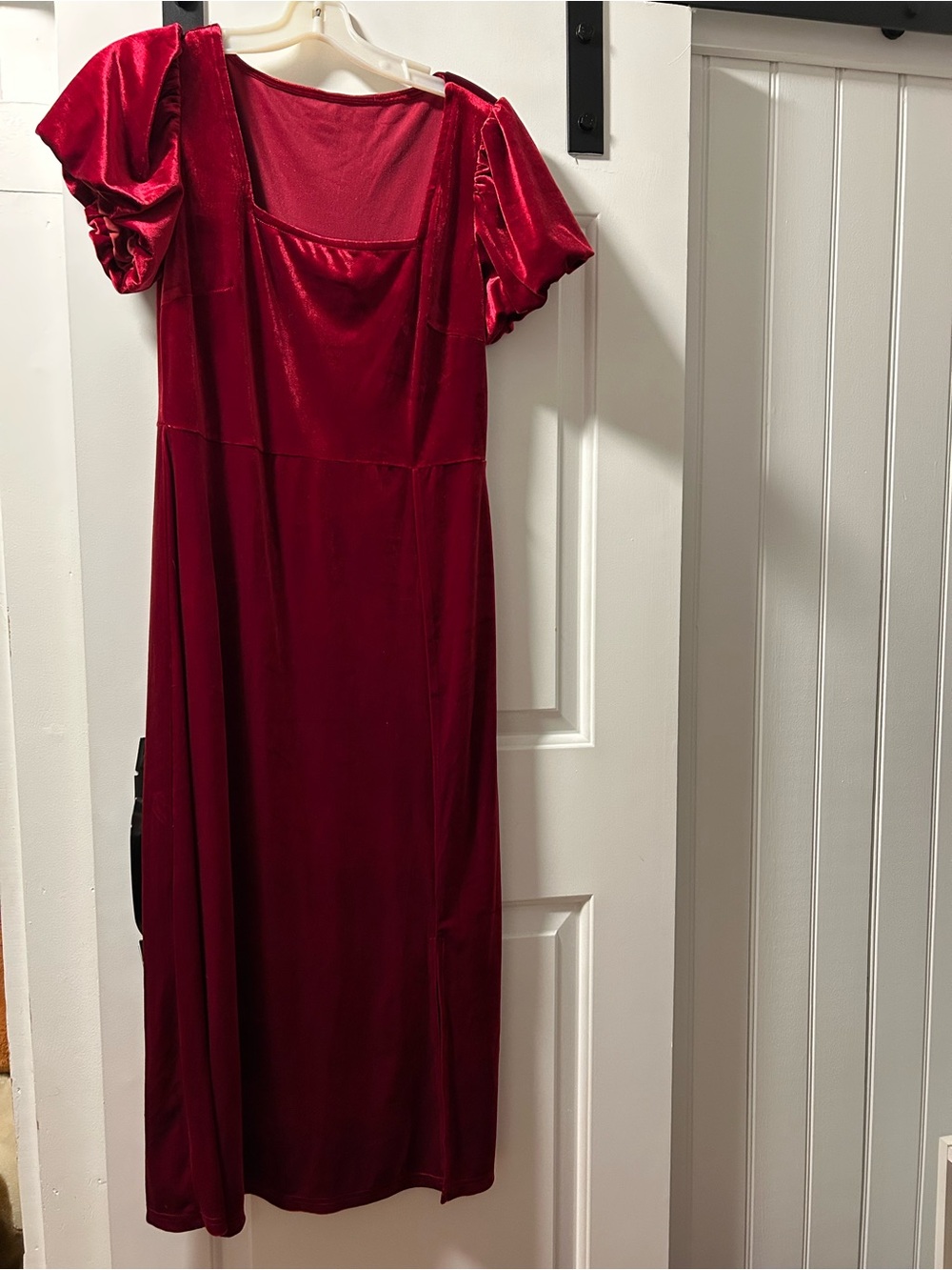 Red Velvet Puff-Sleeve Midi Dress